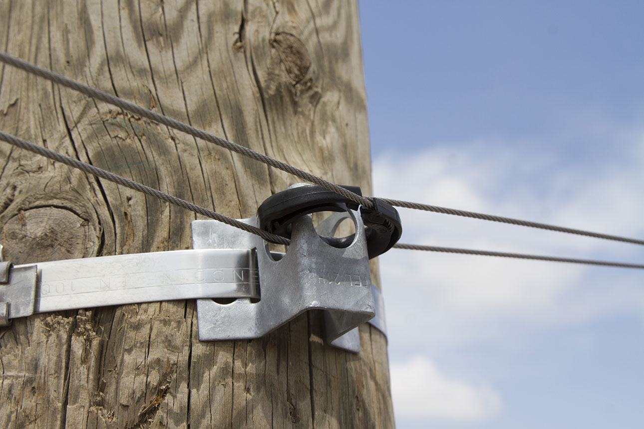 soluciones de anclaje y suspension redes fibra optica